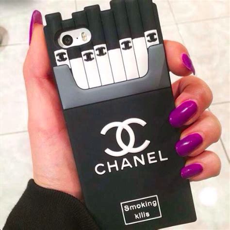 chanel hoesje smoking kills|CHANEL PHONE & AIRPODS PRO CASE WITH CHAIN .